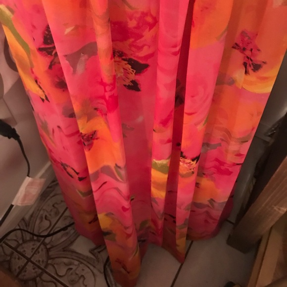 Floral Calvin Klein Formal dress - Picture 5 of 5